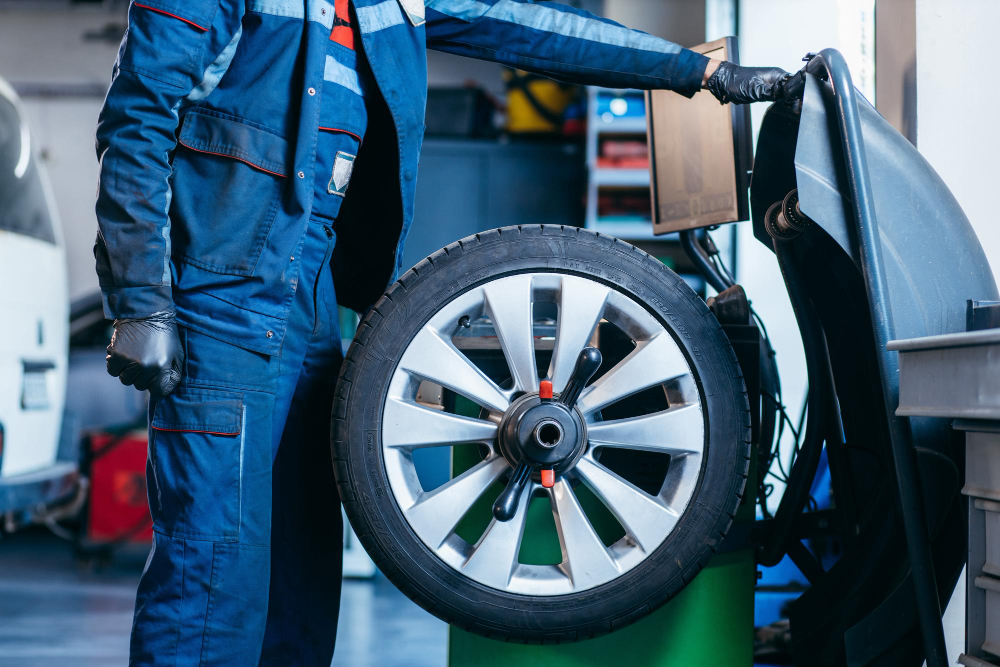 Tires & Wheels Service & Repair